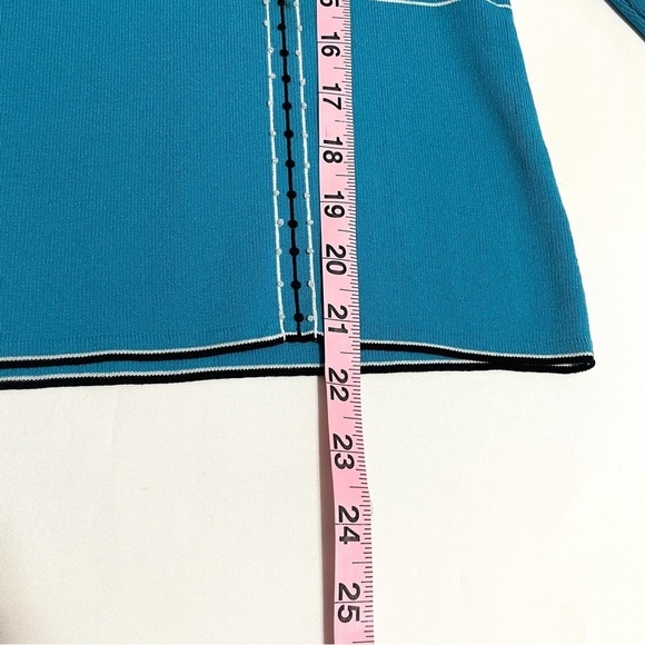 Finity sweater - Picture 9 of 9